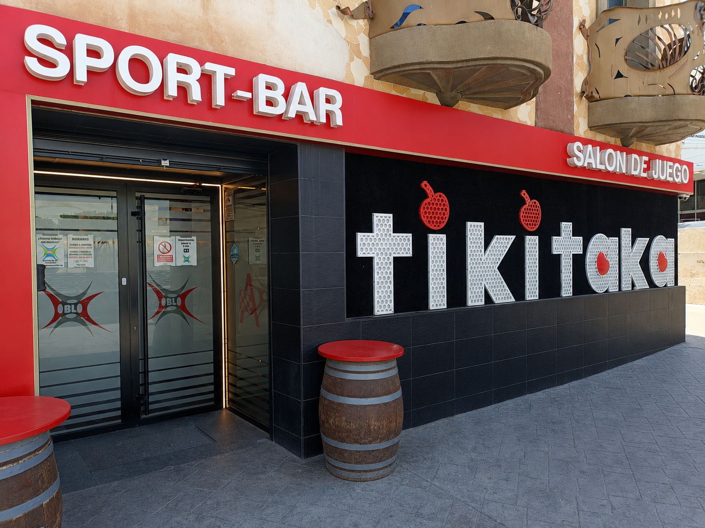 TikiTaka Las Candelas salón de juegos en Vera